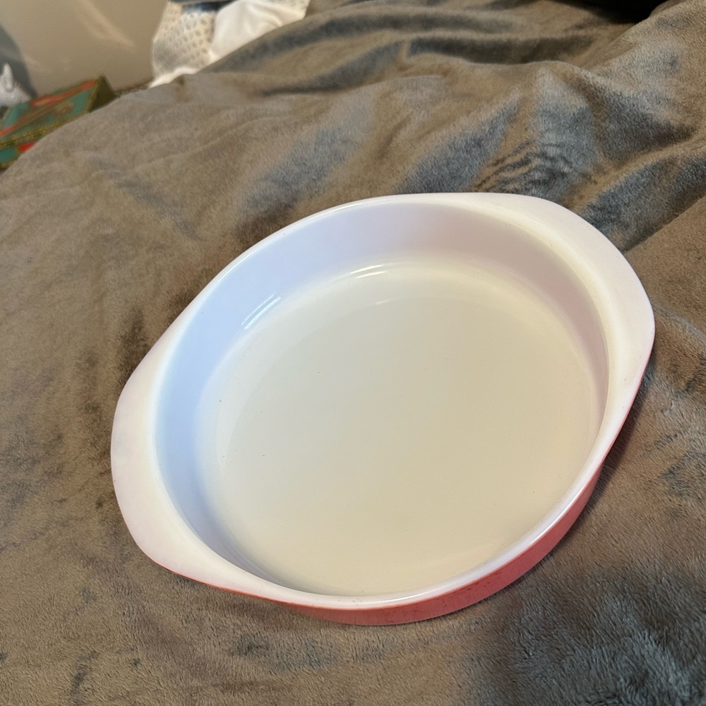 PYREX vintage Flamingo Pink Cake Pan 221 8 inch Deep Dish